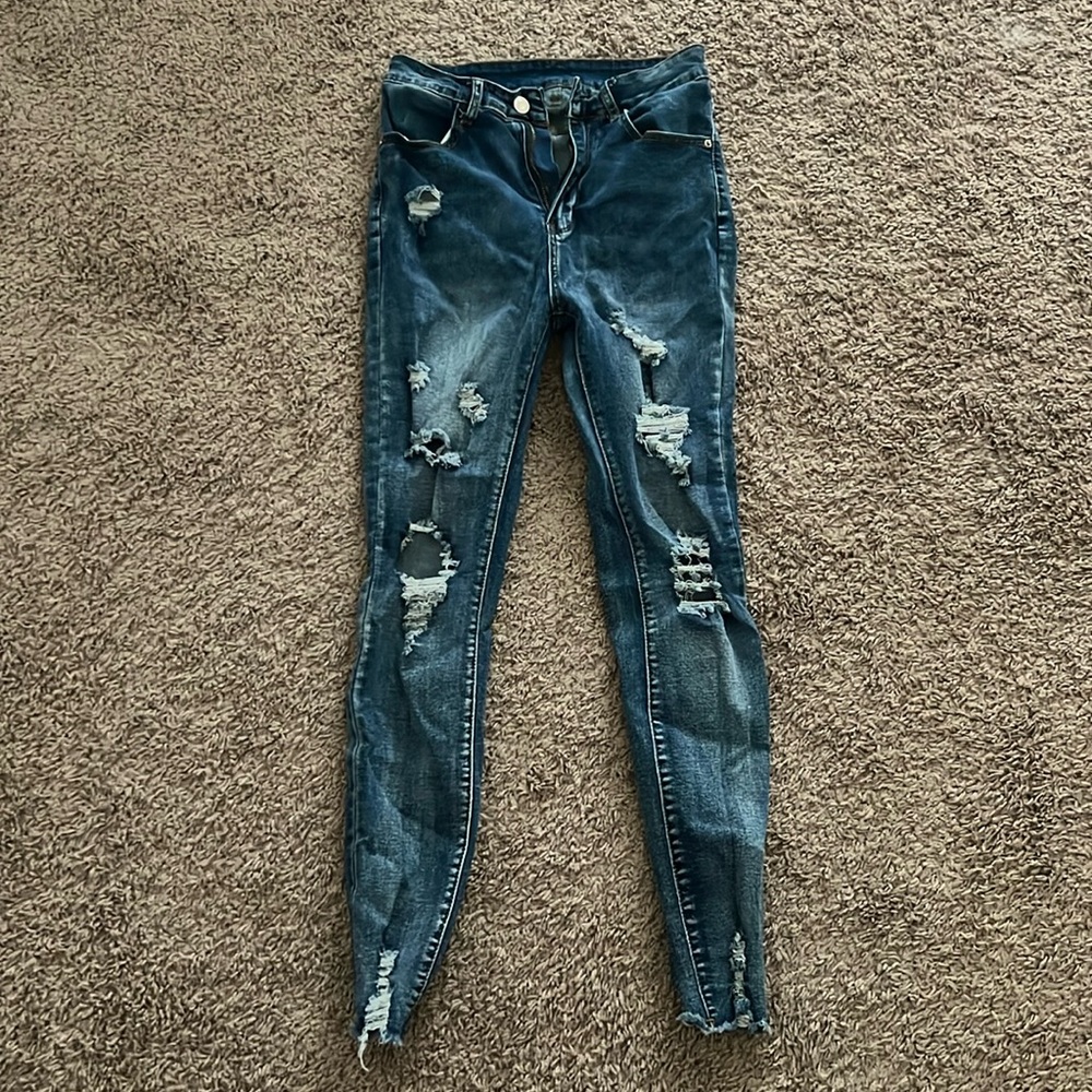 SHEIN size M ripped skinny jeans